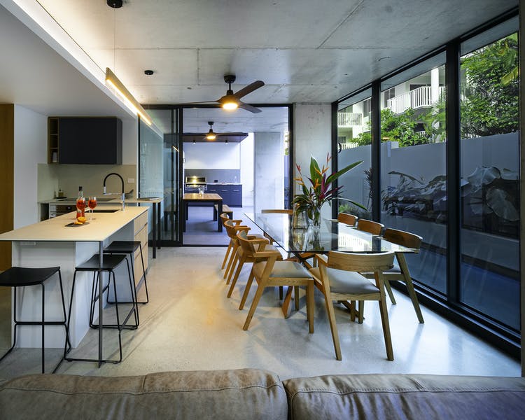 Aria Villas - Port Douglas - interior dining room